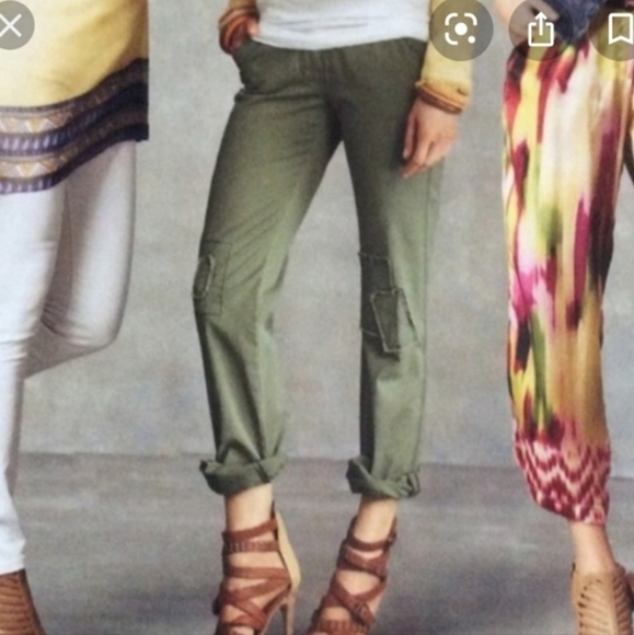 CAbi Army Green Pants Women's 2 Patch Knees Utility Chino Neutral Everyday EUC - Picture 1 of 12